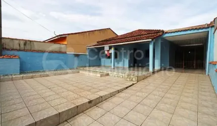 CASA à venda com 2 quartos em Peruíbe, no bairro Jardim Star