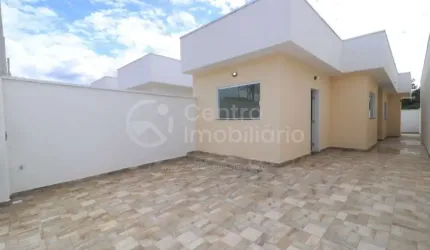 CASA à venda com 2 quartos em Peruíbe, no bairro Balneario Sao Joao Batista