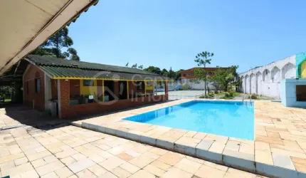 CASA à venda com piscina e 4 quartos em Peruíbe, no bairro Estancia Antonio Novaes