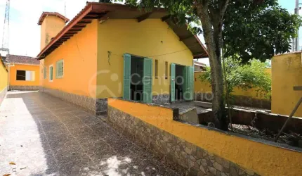 CASA à venda com 5 quartos em Peruíbe, no bairro Jardim Marcia