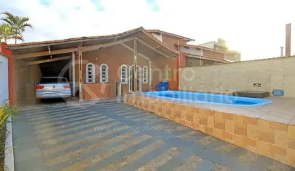 CASA à venda com 3 quartos em Peruíbe, no bairro Balneario Josedy
