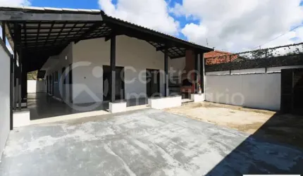 CASA à venda com 4 quartos em Peruíbe, no bairro Balneario Sambura