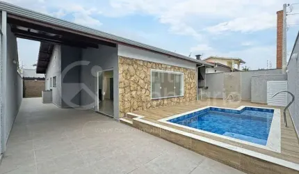CASA à venda com piscina e 3 quartos em Peruíbe, no bairro Jardim Imperador