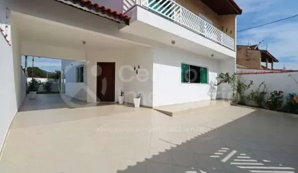 CASA à venda com 4 quartos em Peruíbe, no bairro Balneario Continental