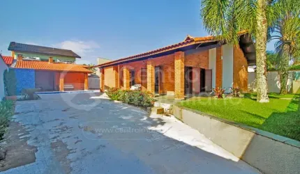 CASA à venda com 4 quartos em Peruíbe, no bairro Jardim Marcia
