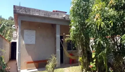 Casa para Venda em Saquarema, Jardim, 1 dormitório, 1 banheiro, 2 vagas