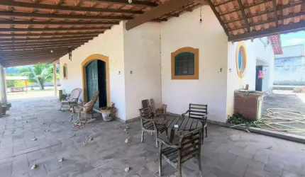 Casa para Venda em Saquarema, Boqueirão, 5 dormitórios, 1 suíte, 4 banheiros, 4 vagas