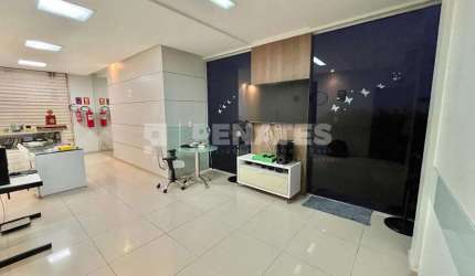 Imóvel misto (comercial e residencial) no bairro do Tirol com 373m²