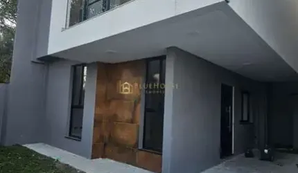 Casa em condomínio fechado com 3 quartos à venda na Travessa Ferreira, Uberaba, Curitiba por R$ 829.000