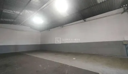 Galpão 300m² para Alugar no Bairro Recreio Estorial, Atibaia, SP