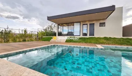 Casa a venda no condomínio Terras de Florença. Bairro Vila do Golf.
