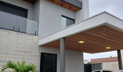 Lindo Sobrado - 4 dorm - Cond. Aruanã - São José dos Campos