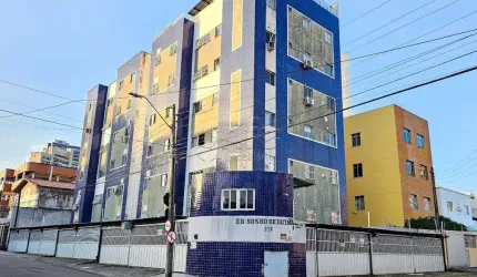 Apartamento com 3 quartos para alugar na Rua Martinho Rodrigues, 372, Fátima, Fortaleza por R$ 1.700