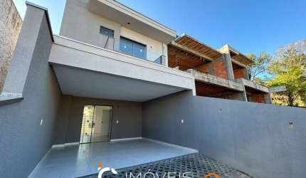 Sobrado com 3 dormitórios sendo 1 suíte à venda, 111 m² por R$ 597.000 - Vorstadt - Blumenau/SC