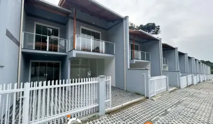 Sobrado com 2 dormitórios à venda, 88 m² por R$ 399.000,00 - Badenfurt - Blumenau/SC