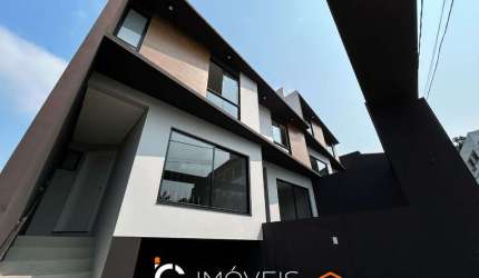 Sobrado com 3 dormitórios à venda, 118 m² por R$ 590.000,00 - Vila Nova - Blumenau/SC
