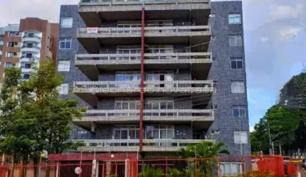 Apartamento amplo e reformado 3 Quartos, com suíte