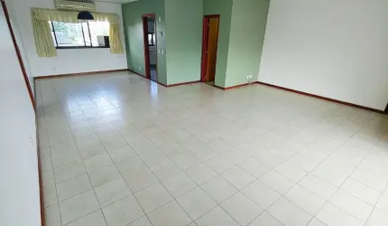 4 Suítes com Armários e Ar no Vieiralves