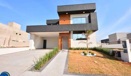 Casa de luxo em condomínio à venda em Indaiatuba-SP, Jardim Residencial Dona Lucilla: 3 quartos, 3 suítes, 3 salas, 5 banheiros, 4 vagas, 330m².