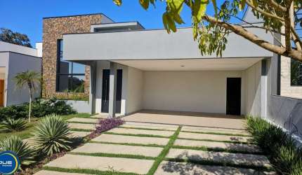 Casa térrea com 3 suítes, pé-direito alto, piscina e gourmet à venda no Jardim Piemonte - Indaiatuba/SP