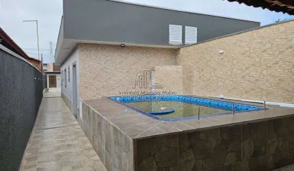 Casa com piscina para locação definitiva!