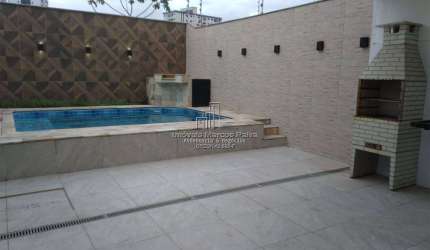 Sobrado com 3 suites e piscina na cidade de Mongaguá!