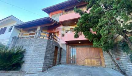 Casa com 4 quartos à venda na Colina Sorriso, Caxias do Sul  por R$ 2.750.000