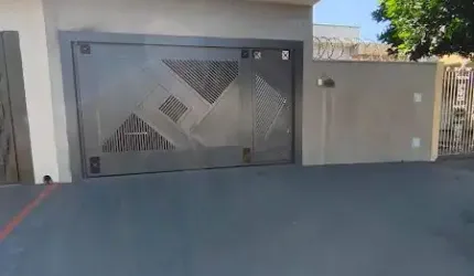 EXCELENTE CASA TÉRREA JARDIM INTERLAGOS