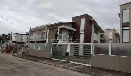Casa com 4 quartos à venda na Rua Saul Silveira Penha, 760, Carianos, Florianópolis por R$ 1.100.000
