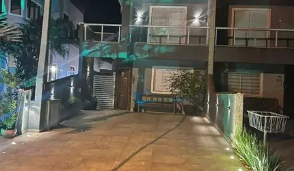 Casa com 3 dormitórios à venda, 170 m² por R$ 1.400.000 - Boracéia - Bertioga/SP