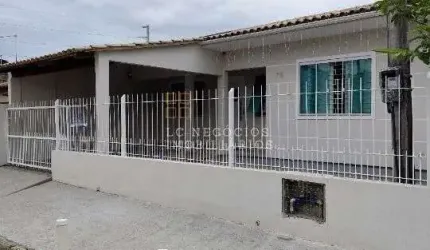 Casa à venda no bairro Madri - Palhoça/SC