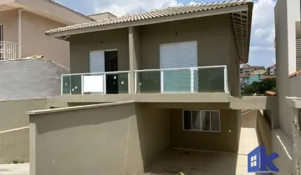 Sobrado a venda em Cotia 3 dorms (Km 30 Rap. Tavares).