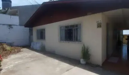 Casa para Venda em Guarapuava, Bonsucesso, 3 dormitórios, 1 banheiro, 3 vagas