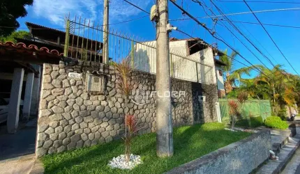 Casa com 3 dormitórios à venda, 180 m² por R$ 500.000,00 - Maria Paula - Niterói/RJ