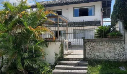 Casa com 4 dormitórios à venda, 550 m² por R$ 900.000,00 - Sape - Niterói/RJ