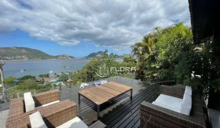 Casa com 5 dormitórios à venda, 250 m² por R$ 1.700.000,00 - São Francisco - Niterói/RJ