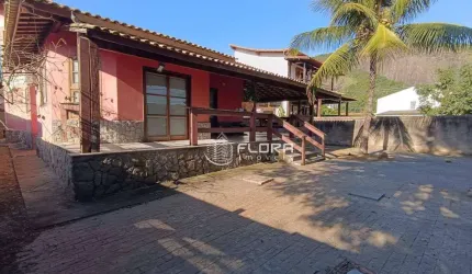Casa com 3 dormitórios à venda, 250 m² por R$ 900.000,00 - Itaipu - Niterói/RJ