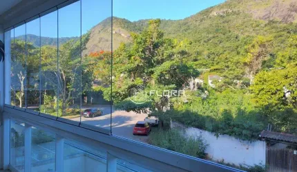 Apartamento com 3 dormitórios à venda, 115 m² por R$ 900.000,00 - Itaipu - Niterói/RJ