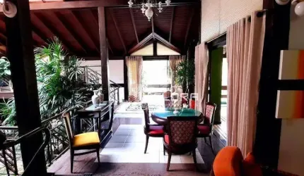 Casa com 4 dormitórios à venda, 551 m² por R$ 2.600.000,00 - Itaipu - Niterói/RJ