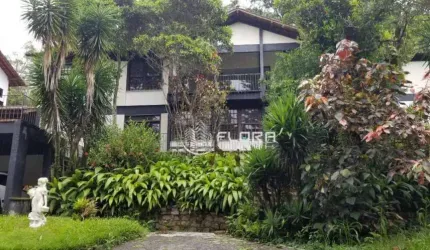 Casa com 4 dormitórios à venda, 400 m² por R$ 975.000,00 - Vila Progresso - Niterói/RJ