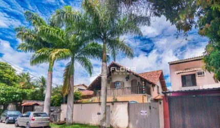 Casa com 4 dormitórios à venda, 221 m² por R$ 900.000,00 - Piratininga - Niterói/RJ
