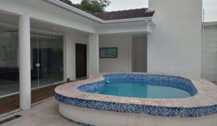 Casa à venda por R$ 2.100.000,00 - São Francisco - Niterói/RJ