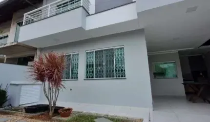 Casa com 3 dormitórios à venda, 100 m² por R$ 840.000,00 - Centro - Navegantes/SC