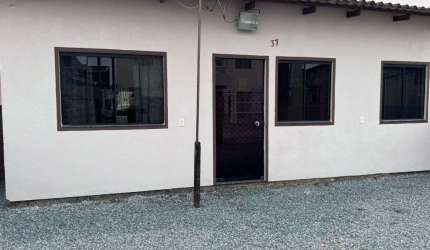 Casa à venda, 61 m² por R$ 460.000,00 - Centro - Navegantes/SC