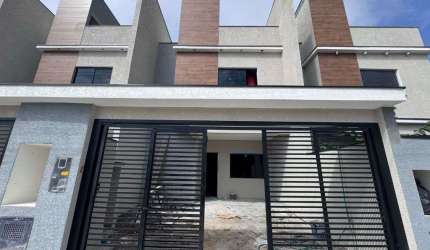 Triplex alto padrão com 3 dormitórios à venda no Centro de Navegantes/SC