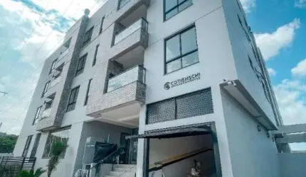 Apartamento a venda no Meia praia