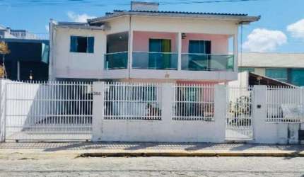Casa com 5 dormitórios à venda, 300 m² por R$ 1.300.000,00 - Centro - Navegantes/SC
