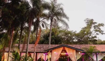 Chácara para Venda em São Roque, Centro, 2 dormitórios, 2 suítes, 15 banheiros, 15 vagas