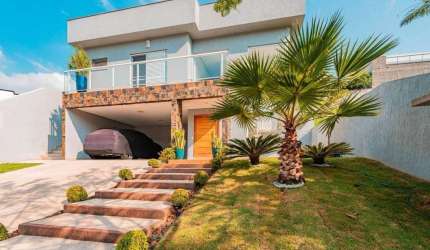 Casa em Condomínio para Venda em Cotia, Granja Viana, 3 dormitórios, 3 suítes, 4 banheiros, 6 vagas