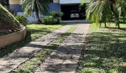 Casa em Condomínio para Locação em Cajamar, Alpes dos Araçás (Jordanésia), 4 dormitórios, 1 suíte, 4 banheiros, 8 vagas